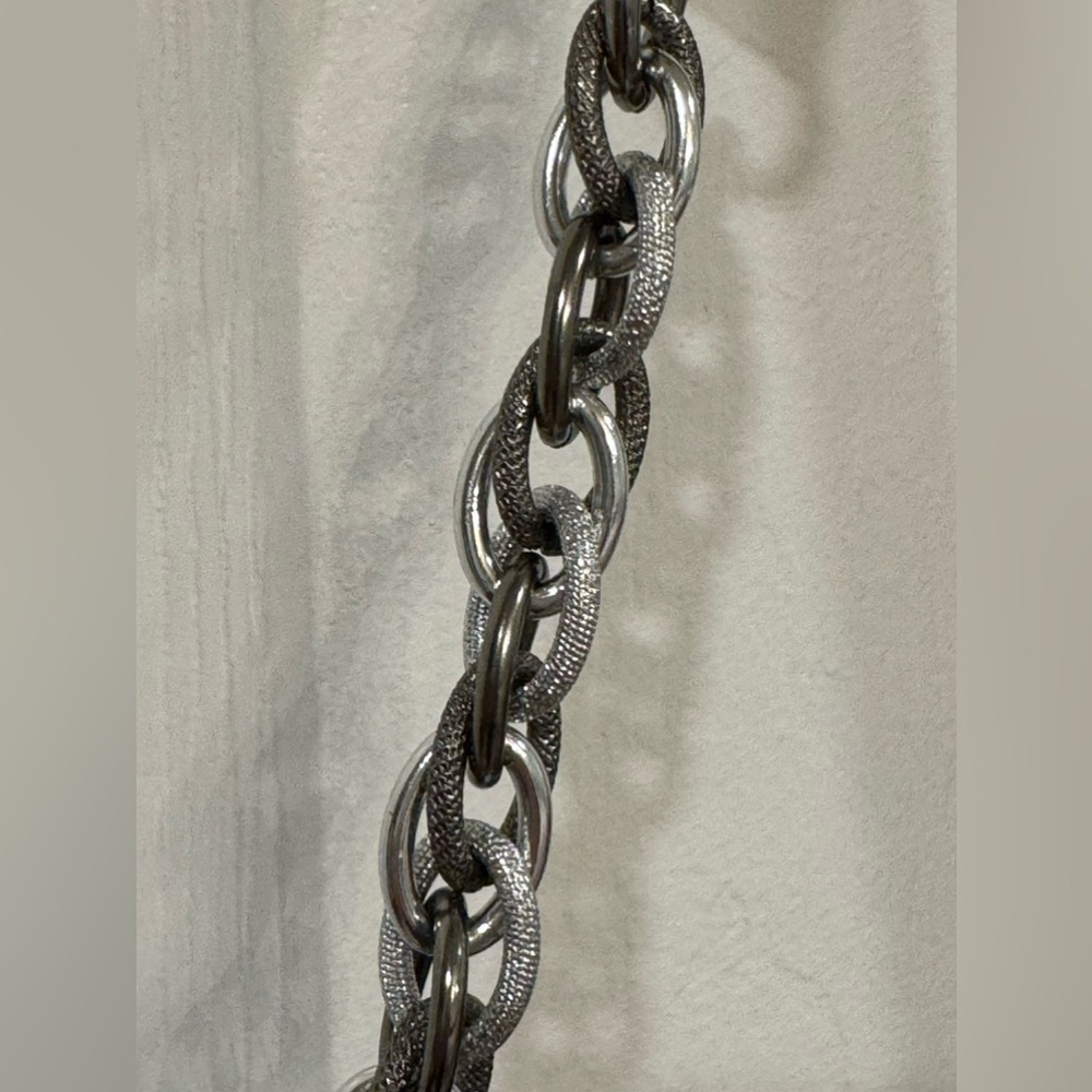 Elliott Lucca Metallic Silver Floral Leather Bag - Picture 5 of 16
